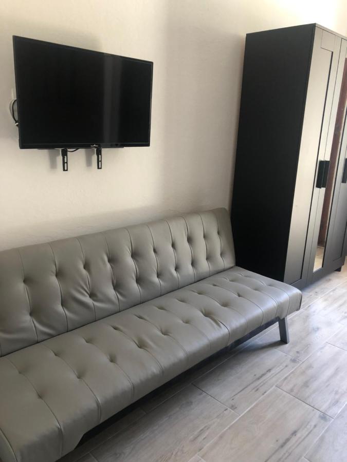 Domus Alice Appartement Monserrato Buitenkant foto